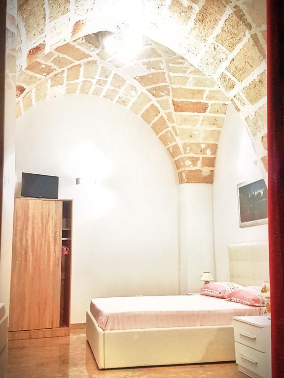 La Casa Al Castello Hotel โกแปร์ติโน ภายนอก รูปภาพ